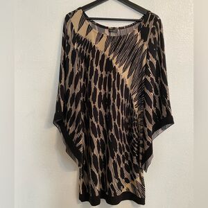 Chic Animal Print Sz 10 Dress Asymmetrical Sleeve Femme Edge Bold Power b1-2